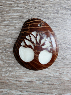 Přívěsek strom I (tagua)